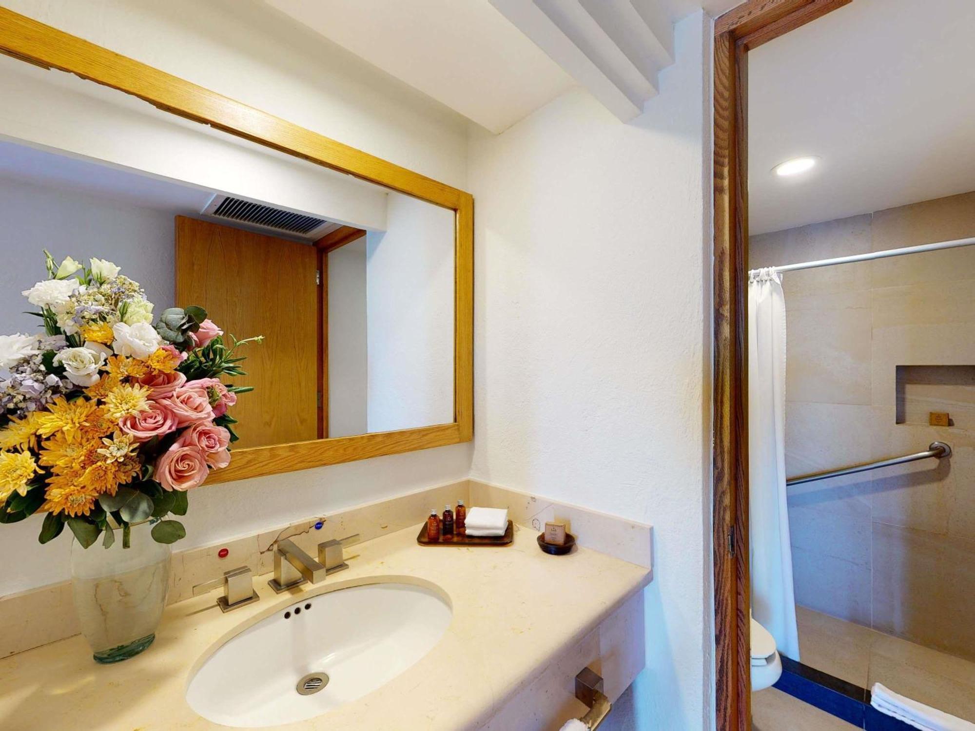 King Suite Murphy Bed Terrace Panoramic Ocean View